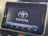 【大画面ナビ】人気の大型9インチナビを装備。存在感のある大画面はインパクト大!ナビ利用時のマップ表示は見やすく、テレビやDVDは臨場感がアップ!いつものドライブがグッと楽しくなります♪