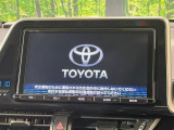 【純正9型ナビ】人気の純正ナビを装備。オーディオ機能も充実しており、Bluetooth接続すればお持ちのスマホやMP3プレイヤーの音楽を再生可能!毎日の運転がさらに楽しくなります!!