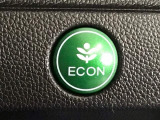 ★ECONスイッチ★ エコドライブを加速しよう!スイッチをONにすると、運転の仕方によるロスを抑え込み燃費をよくするようクルマが頑張ります(*^ー^*)燃費向上にチャレンジ♪