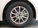 R2年式夏タイヤ195/65R15ブリジストン製です。