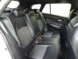 ゆとりある広々とした車内空間は、ドライブを始め買い物やレジャーなど、幅広く活躍します。一人でもみんなとでもお出かけを楽しみましょう!