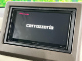【ディスプレイオーディオ】お持ちのスマホやMP3プレイヤーとの無線接続で音楽再生が可能!コードで繋ぐわずらわしさも無く、手軽にお気に入りの音楽を楽しめます。