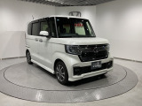 ご納車までの期間ですが、県内のお客様は1、2週間、県外のお客様は2、3週間ほどでご納車が可能となります。但し、お支払いや書類の状況によっては多少の前後もありますので、その際には何卒ご了承下さい。