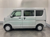 スライドドアなので狭い場所でも開閉しやすい