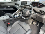 運転中の視線移動を抑えるレイアウトの「iCockpit」。