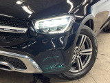 ●LEDヘッドライト:夜間走行時も良好な視界を確保し安心して運転できる高輝度LEDヘッドライトを装備!点灯速度が早く、消費電力も抑えられています。