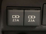 2.1A充電が可能です。