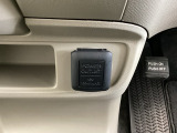 アクセサリーソケットはUSBのアダプターなどをつければ、スマホの充電にも使えます。