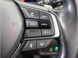 【アダプティブクルーズコントロール】予め設定した車速内でクルマが自動的に加減速。前走車との適切な車間距離を維持しながら追従走行します。【LKAS】車線維持支援システムでステアリング操作を支援。