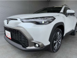 LEDヘッドランプです。十分な明るさを保ちつつも消費電力が少なく、バルブ寿命も長いのが特徴です。瞬時にMAXの光量を発揮するのもLEDならではです。☆LEDフォグランプも装備☆