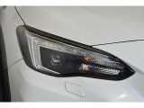 LEDヘッドライトで夜間の運転も安心です