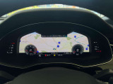 スイッチひとつひとつの隙間を1ミリ以下に抑え、まるで彫刻のような存在感と徹底的な微調整により柔らかな押し心地を実現する「ゼロタッチ」など世界でも高い支持を得るアウディのインテリアをぜひご堪能ください
