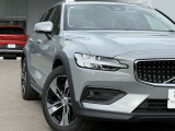 ◆ヘッドライト/VOLVOの代名詞ともいえるTシェイプのライトは、北欧神話のトールハンマーをイメージした意匠です