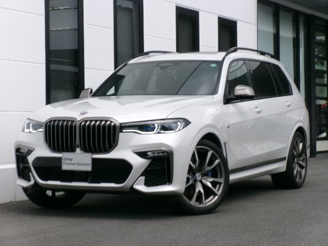X7  M50i 4WD