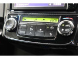 ナノイー付きのオートエアコンで清潔で快適な車内空調です。