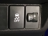 【VSA】ブレーキ時の車輪ロックを防ぐABS、加速時などの車輪空転を抑えるTCS、旋回時の横滑り抑制の3つの機能をトータルに制御!予期しないクルマの挙動の乱れを防ぐ安全装備です♪