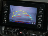 【バックカメラ】駐車時に後方がリアルタイム映像で確認できます。大型商業施設や立体駐車場での駐車時や、夜間のバック時に大活躍!運転スキルに関わらず、今や必須となった装備のひとつです!