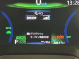 視認性の良いメ-タ-を採用しており、快適なドライブをサポ-トします♪