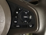 【アダプティブ・クルーズ・コントロール】予め設定した車速内でクルマが自動的に加減速。 前走車との適切な車間距離を維持しながら追従走行し、高速道路でのドライバーの疲労を軽減してくれる嬉しい機能付♪