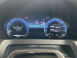 【スピードメーター】メーターがシンプルで見やすく運転しやすいですね。