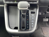 【 シフト 】スムーズなシフトチェンジで快適にお車を操縦していただけます!//