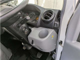 運転席ドリンクホルダー