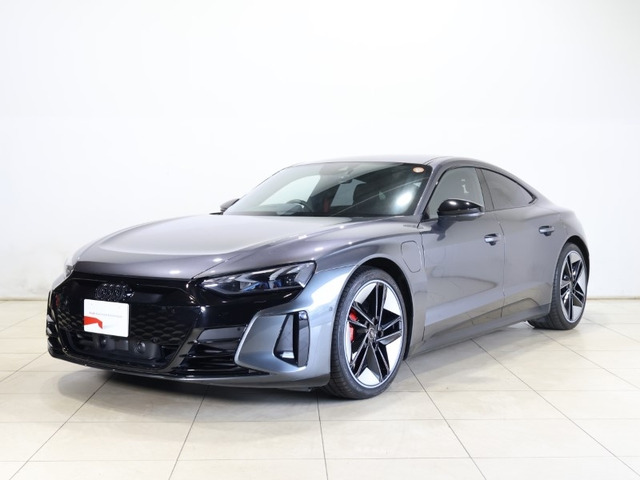 RS e-tron GT  