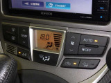【オートエアコン】お好みの温度に設定して頂くと、車内の温度を自動調整♪快適にクルマの中を過ごして頂けます。