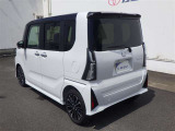 車が気になられましたらお電話かメールでお問い合わせください。他のお客様と商談が重なる場合が増えて来てますので事前にご確認ください。