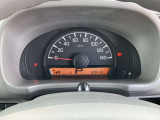 視認性の高いメーターで運転情報を的確に把握できます!