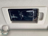 埋め込みタイプのETC。車のデザインと一体となった収納型タイプ。※再セットアップのお申込および再セットアップ料金は別途必要になります。