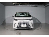 レクサスの厳しい基準とは、まず修復歴の車はございません。初年度7年未満、10万キロ未満など90項目にも及ぶチェックを行い、その基準をクリアした上質なお車だけを展示しております。