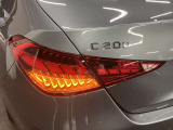 当店でお車をご購入のお客様はオーナー様専用保険「メルセデス・ベンツブランド保険」にご加入頂けます。飛来物によるフロントガラス破損やパンクによるタイヤ交換の際に、修理費用の一部をご負担致します。