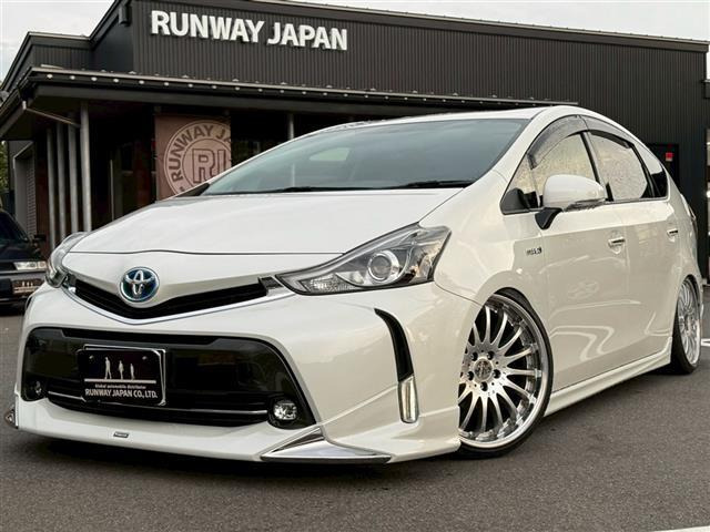 プリウスα 1.8 S チューンブラックII 