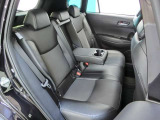運転席側からの後席ビューです。