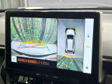 【パノラミックビューモニター】専用のカメラにより、上から見下ろしたような視点で360度クルマの周囲を確認することができます☆死角部分も確認しやすく、狭い場所での切り返しや駐車もスムーズに行えます。