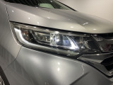 LEDヘッドライトで夜道も安心!
