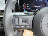 ステアリングスイッチ付きのハンドル!運転に支障をきたすことなくナビ操作が可能です!!