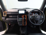 見通しのよいすっきりとした視界で、誰でも運転しやすいです。運転のしやすさは疲れにくさにも繋がりますよ♪
