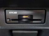 【ETC】今や必需品のETC!高速道路料金所で小銭の出し入れをする必要もなくスムーズに!ETC搭載車両しか通過できないスマートICも利用できます。