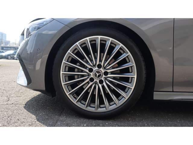 メルセデス・ベンツ CLAクラス CLA180 (BSG搭載モデル) AMGライン