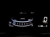 マルチインフォメーションディスプレイ付デジタルスピードメーターです。好みの表示を4パターンから選択可能です。