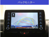 【カメラ】バックカメラが付いていますので車庫入れ時の後方確認も安心です。