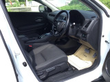 シートはフィット性も良く、楽な運転姿勢を保てます。