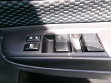 パワーウインドウなので、運転中でも安全に窓の開閉ができますよ!