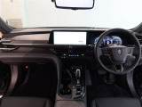 シンプルな運転席。運転は軽いハンドル回しで軽快なドライブを楽しめます