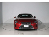 レクサスの厳しい基準とは、まず修復歴の車はございません。初年度7年未満、10万キロ未満など90項目にも及ぶチェックを行い、その基準をクリアした上質なお車だけを展示しております