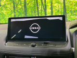 【純正ナビ】人気の純正ナビを装備。オーディオ機能も充実しており、Bluetooth接続すればお持ちのスマホやMP3プレイヤーの音楽を再生可能!毎日の運転がさらに楽しくなります!!