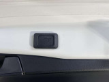 パワーバックドア付きですので、ゴルフの時や荷物をたくさん持っている時など特に便利です!