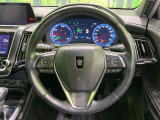 【純正革巻きステアリング】上質な革を使用することで、手にしっかり馴染みとても運転しやすいハンドルです♪